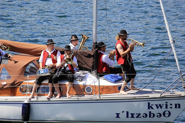 不仅点燃了 不仅点燃了